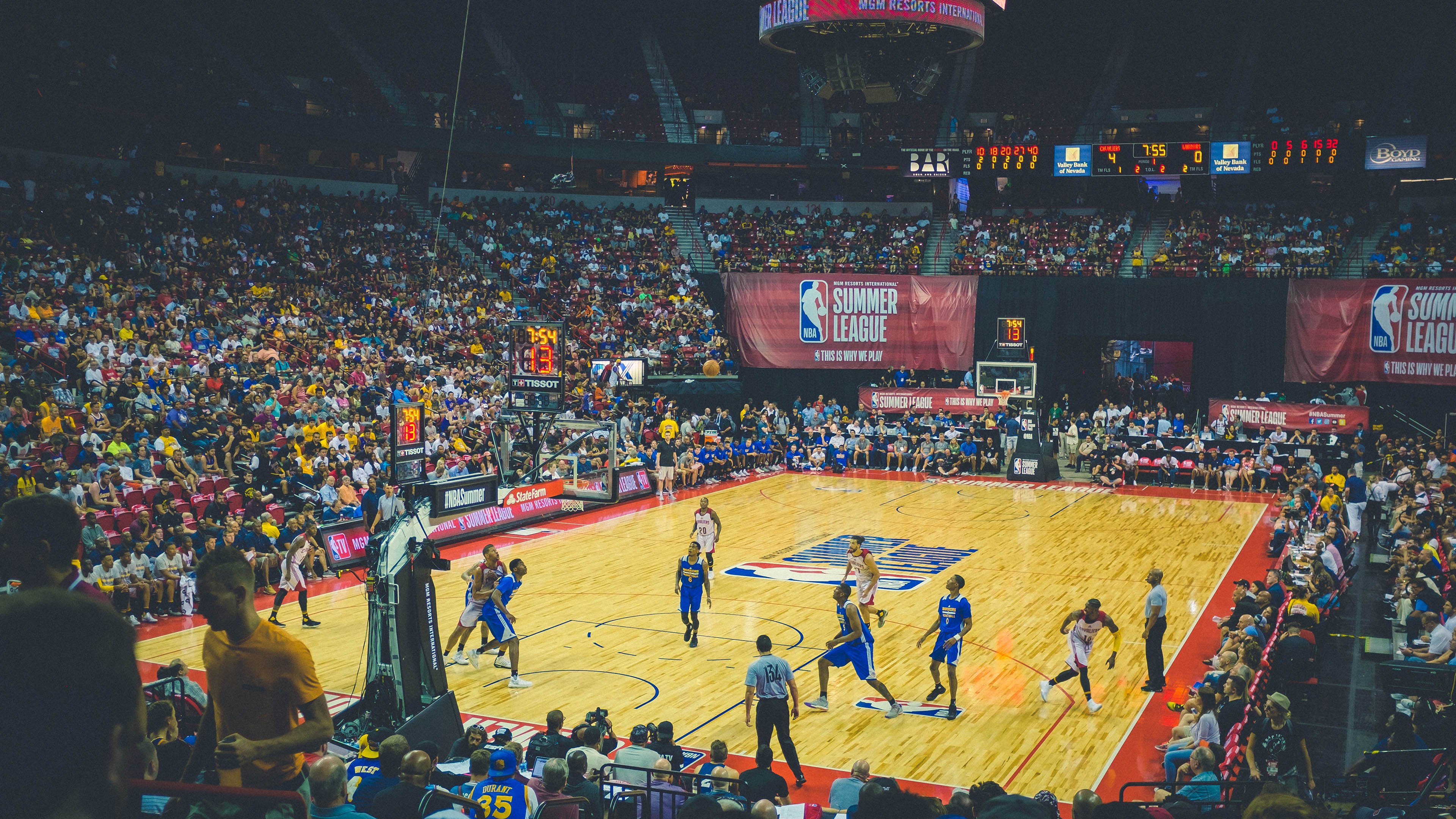 九游下载安装-CBA联赛裁判判罚更趋公正，cba裁判球赛